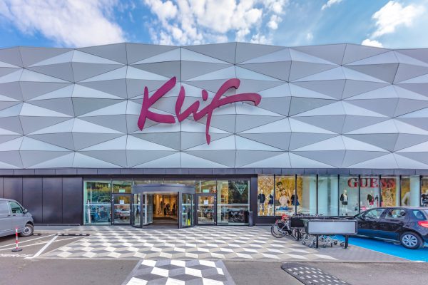 Centrum Handlowa Klif w kostce brukowej firmy Certus